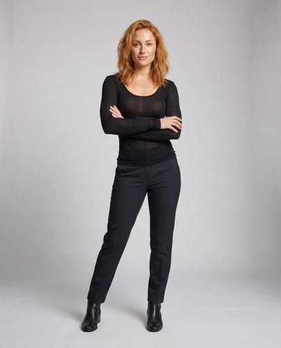 Damen Langarmshirt mit elegantem U-Boot-Ausschnitt und lässiger Passform