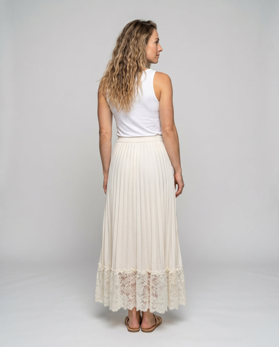 Product 15627238474058 - back_view