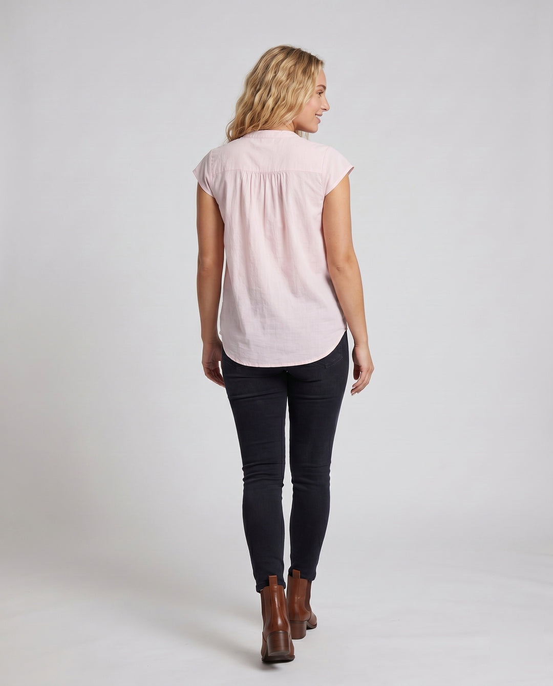 Product 15627238736202 - back_view