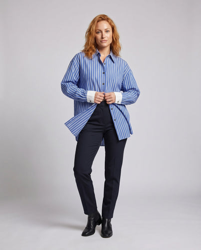 Damen lässige Oversized-Bluse mit feinen Streifen und modischem Kragen
