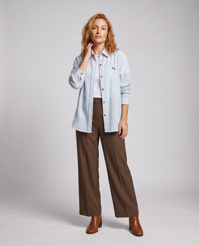 Damen lässige Oversized-Hemdjacke mit Knopfdetail und feinem Stoff