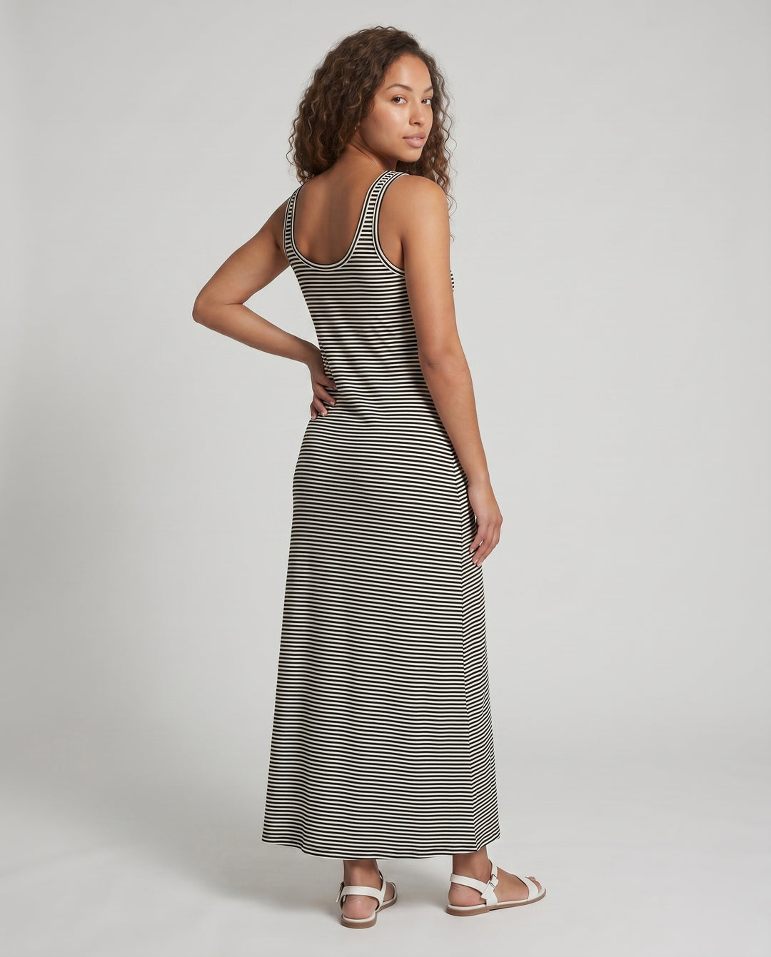 Product 15627242373450 - back_view