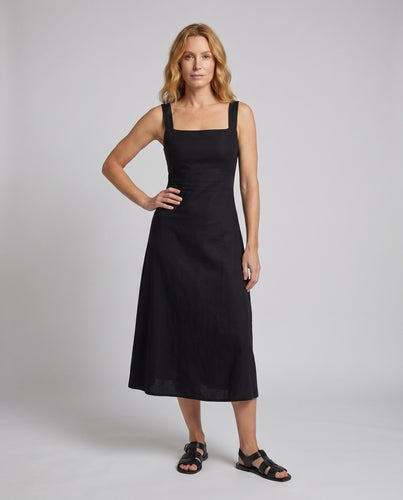 Damen Maxikleid mit taillierter Silhouette und eleganten Rüschen