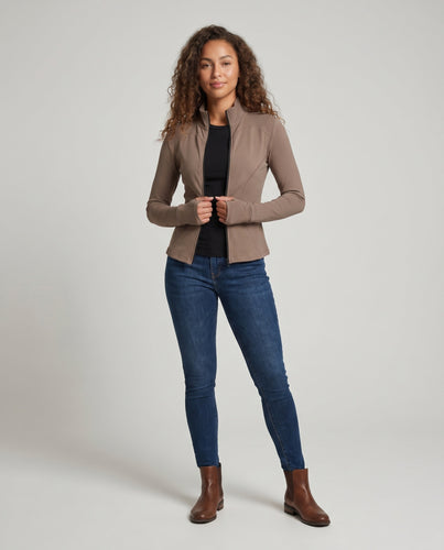 Damen Sportjacke mit funktionalem Reißverschluss und komfortablem Schnitt