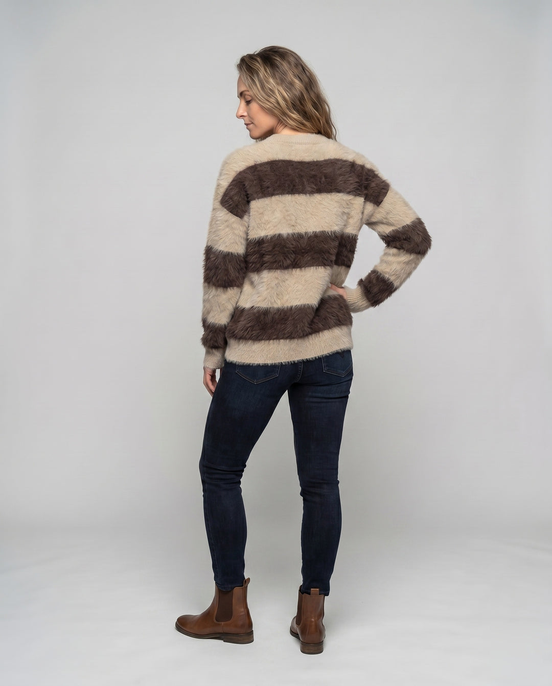 Product 15627266130250 - back_view