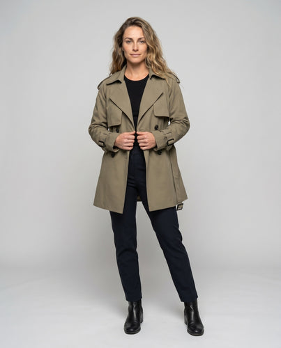 Damen Trenchcoat mit tailliertem Schnitt und klassischem Revers