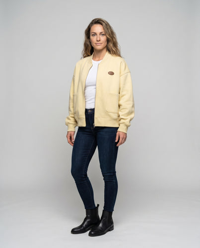 Damen Urbaner Oversized Sweatjacke mit praktischen Taschen und hohen Kragen