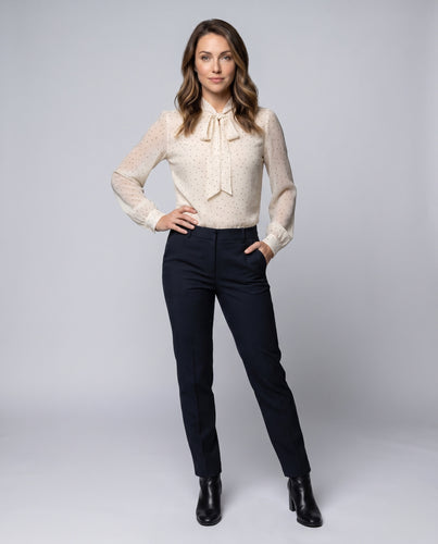 Damen Bluse mit dekorativer Schleife und punktuellem Design