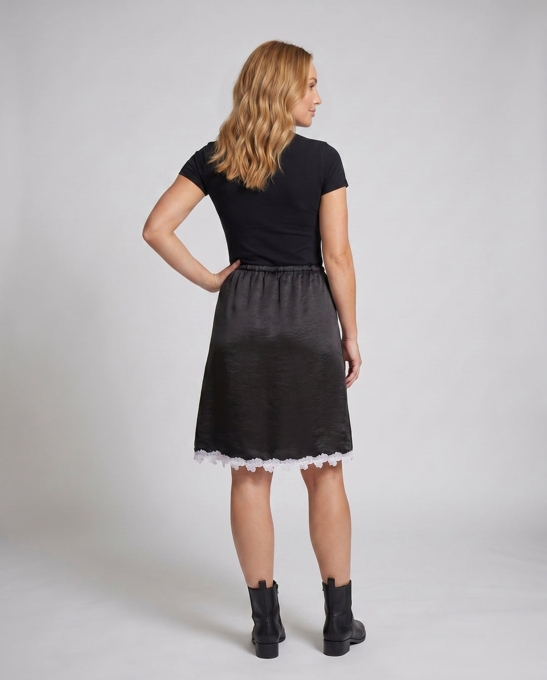 Product 15629093732682 - back_view