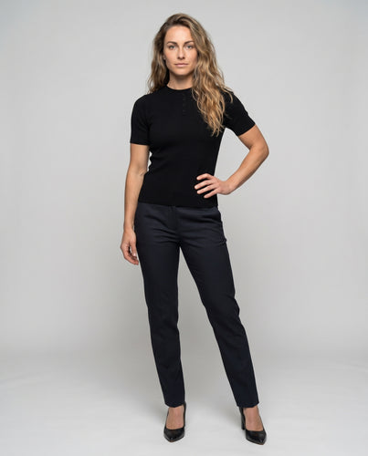 Damen elegantes und bequemes Kurzarmshirt mit Knopfdetail