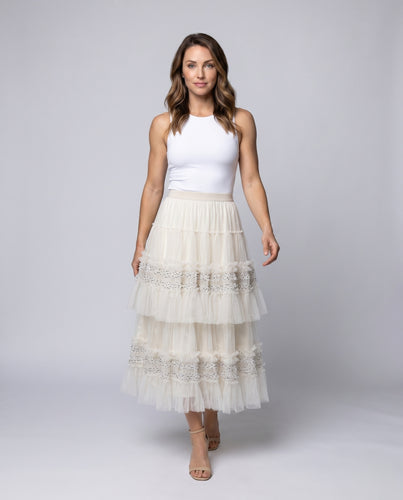 Damen Langer Tüllrock mit voluminösen Rüschen und eleganten Details
