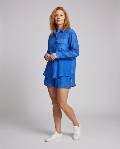Damen lässiges Set aus luftiger Bluse und Shorts