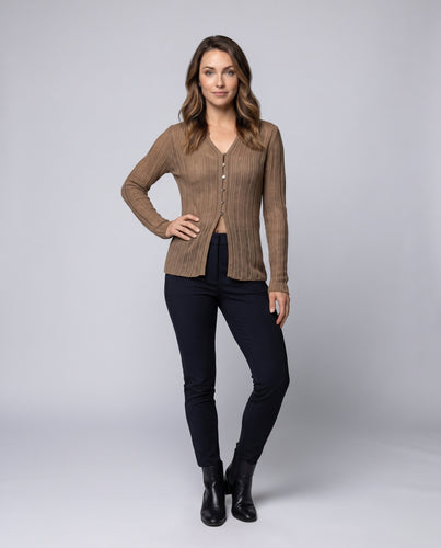 Damen Strickjacke mit V-Ausschnitt und Knopfdetails