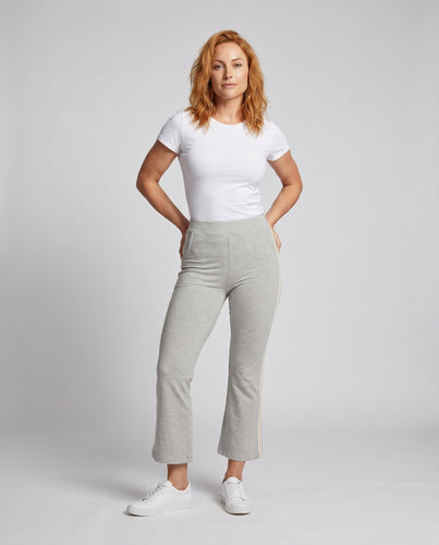 Damen Sportliche Flared Pants mit seitlichem Streifen