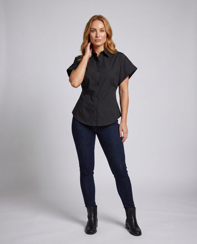 Damen Bluse mit Volantärmeln und eleganter Knopfleiste