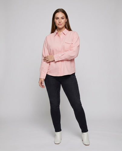 Damen Elegante Hemdbluse mit modernen Seitenschlitzen und schmalem Schnitt
