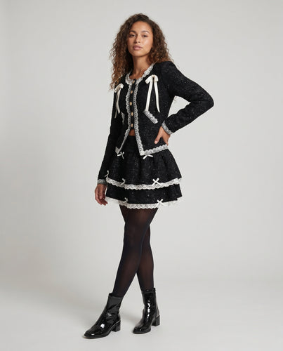 Damen Elegante Tweedjacke mit Rüschen und Glitzerakzenten