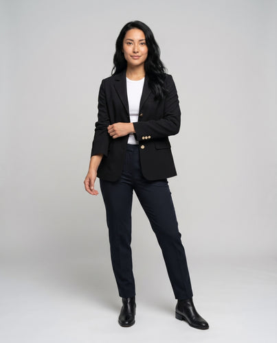 Damen Eleganter Blazer mit goldenen Knöpfen und klassischem Schnitt