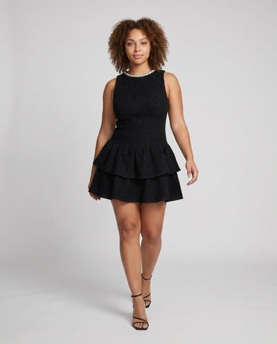 Damen Elegantes Cocktailkleid mit glitzernden Akzenten und schickem Halsausschnitt