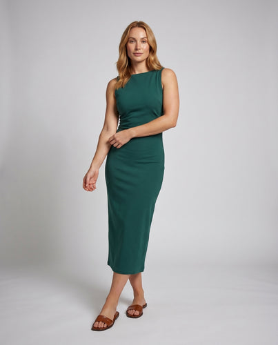 Damen Elegantes Maxikleid mit schmalem Schnitt und luxuriösem Glanz