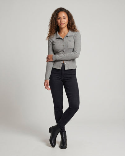 Damen Hemdblusenshirt mit eleganten Knöpfen und modischen Details