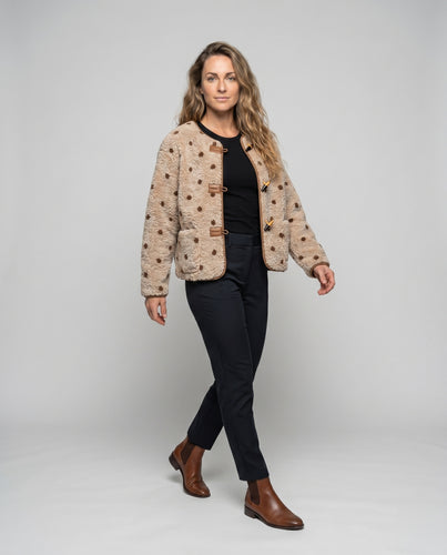 Damen Kuschelige Teddyjacke mit Punkten und lässigem Schnitt