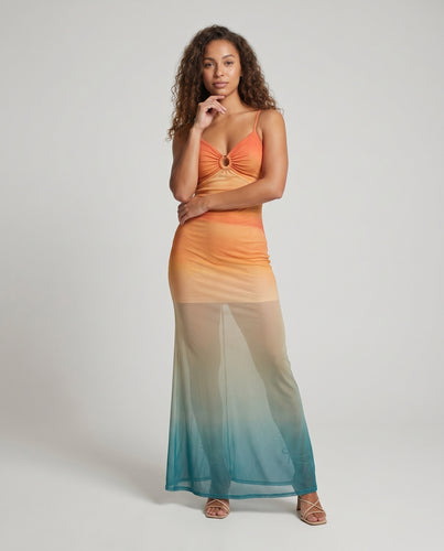 Damen Langes Strandkleid mit anpassbarem Trägerschnitt und fließendem Ombre-Effekt
