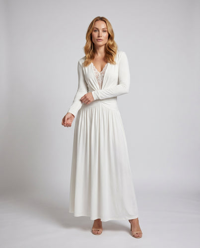 Damen Maxikleid mit feinen Spitzenakzenten und taillierter Silhouette