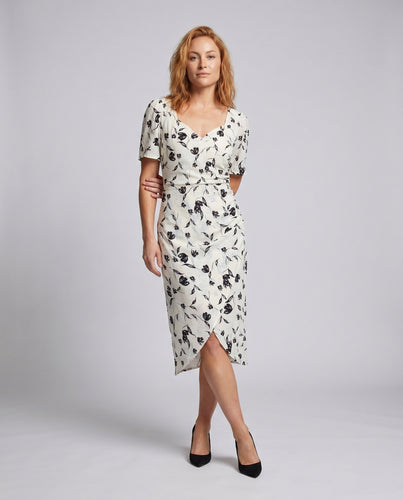 Damen Maxikleid mit floralen Akzenten und elegantem V-Ausschnitt