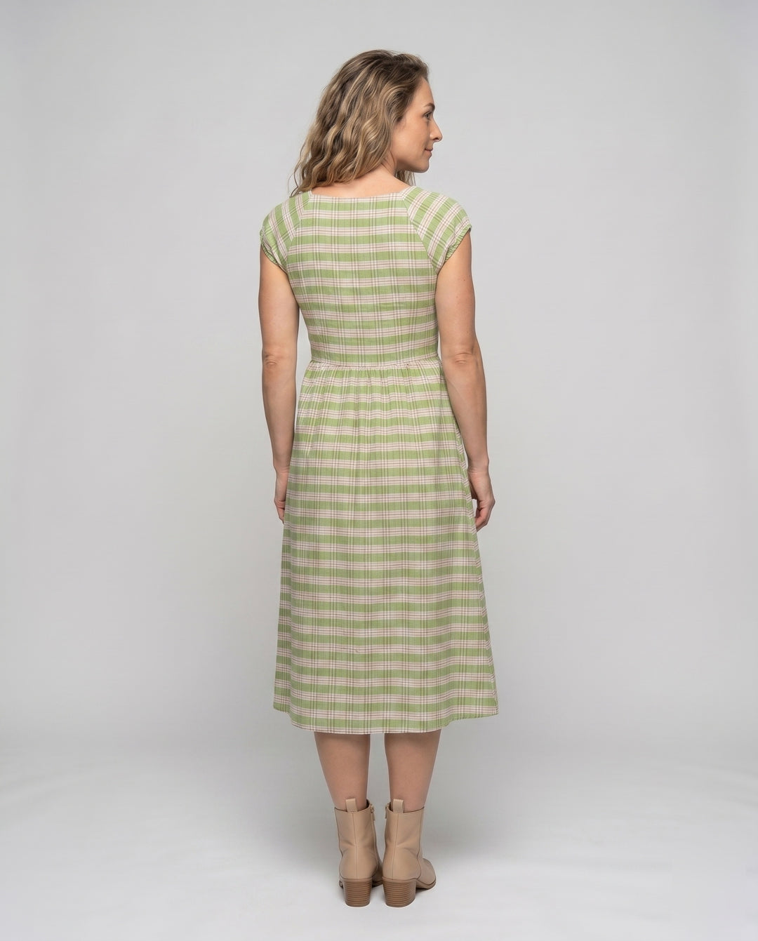 Product 15633288954186 - back_view
