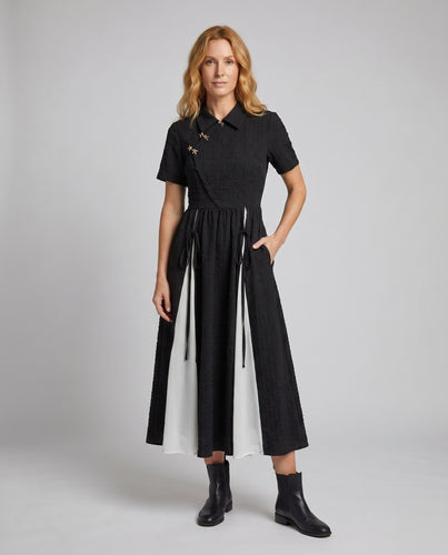 Damen Midikleid mit ausgefallenem Schnitt und raffinierter Detailverarbeitung
