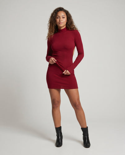 Damen Minikleid mit tiefem Rückenausschnitt und figurbetontem Schnitt