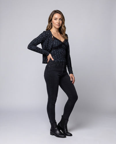 Damen Mix-and-Match Oberteil mit zarter Blumenstickerei und femininer Passform