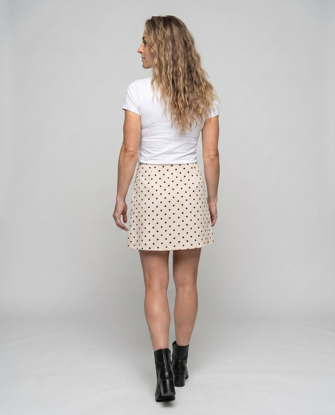 Product 15634856313162 - back_view