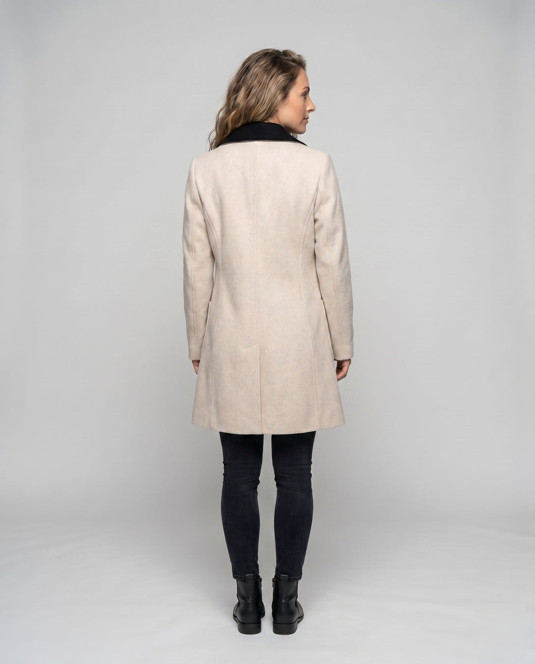 Product 15634856575306 - back_view