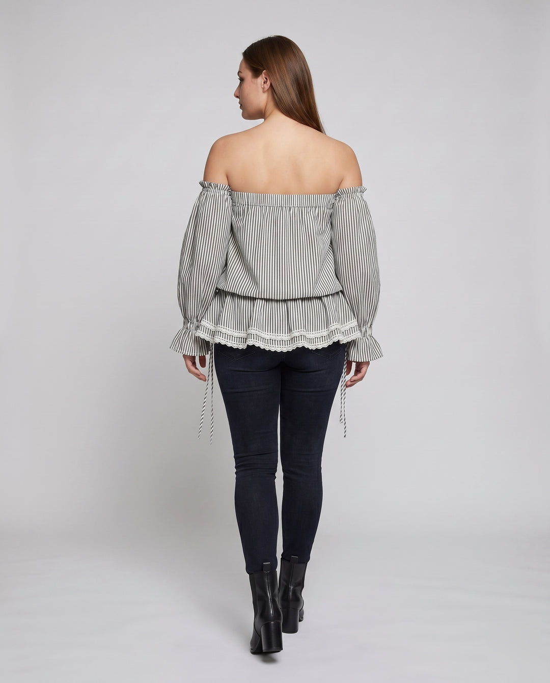Product 15634857460042 - back_view