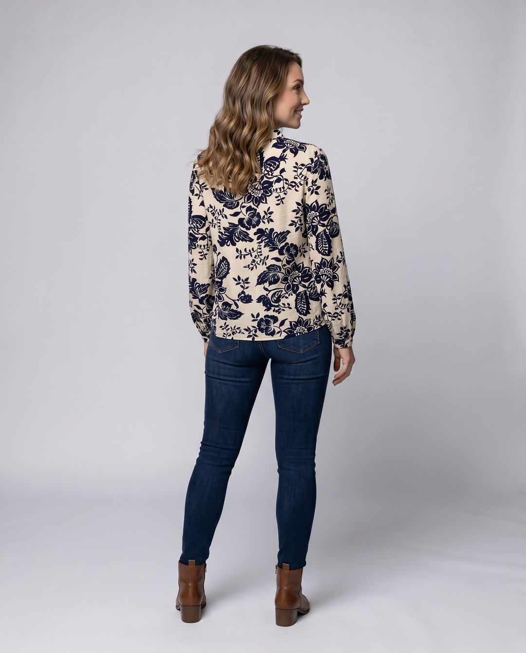 Product 15634915197258 - back_view