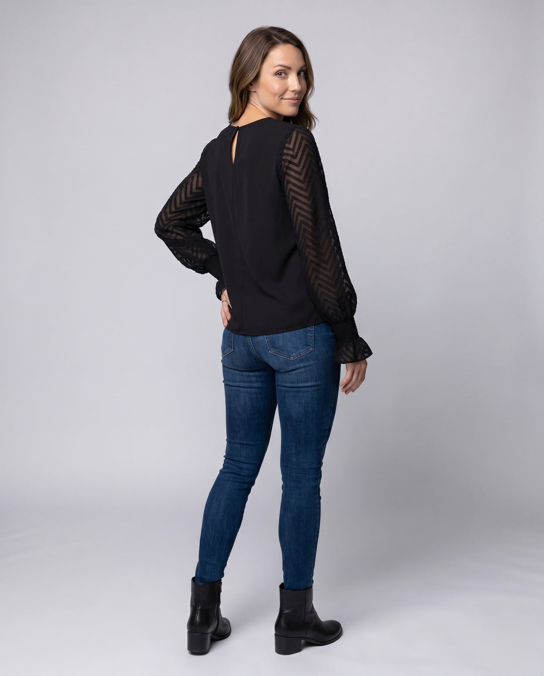 Product 15634915328330 - back_view