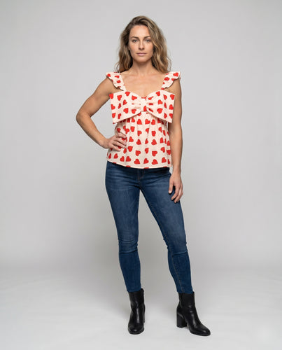 Damen Bluse mit großem Schleifendetail und verspieltem Herzmuster