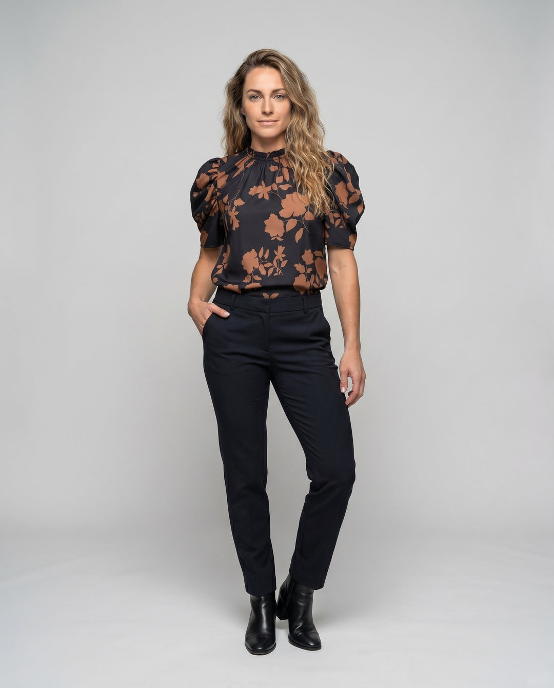 Product 15634915819850 - full_body_front