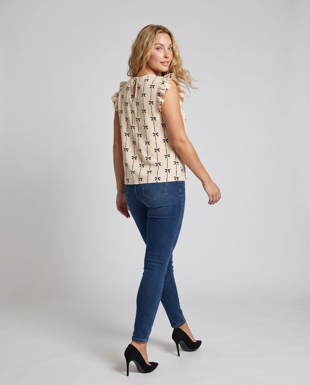 Product 15634916213066 - back_view