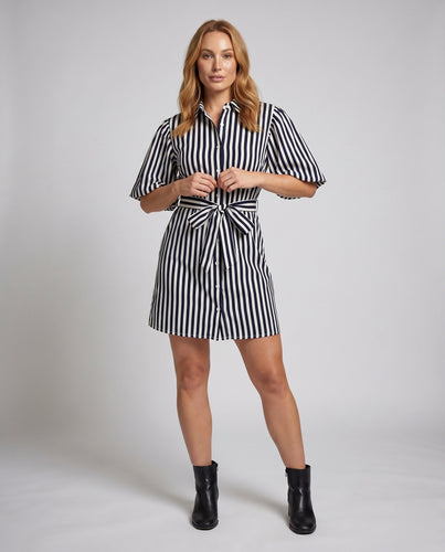 Damen Blusenkleid mit modischen Streifen und Bindegürtel