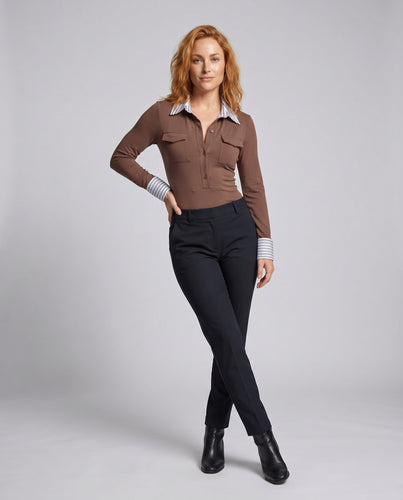 Damen Body mit Hemdkragen und eleganten Knopfdetails