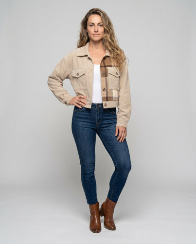 Damen Cordjacke mit modernem Karomuster und praktischem Frontschnitt