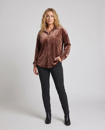 Damen elegante Bluse aus satinierter Viskose mit Brusttasche