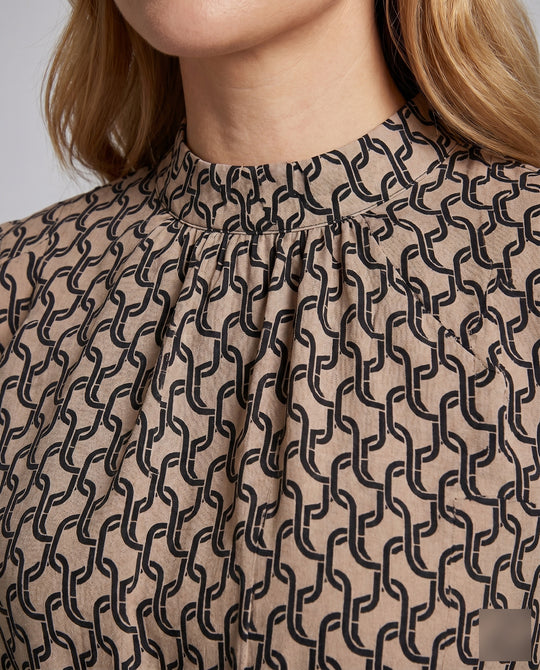 Product 15634919129418 - close_up_detail