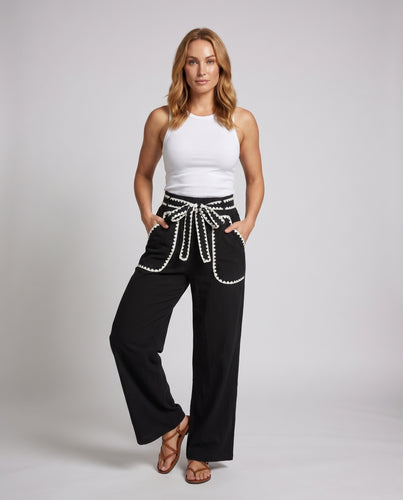 Damen elegante weit geschnittene Hose mit dekorativem Bindegürtel