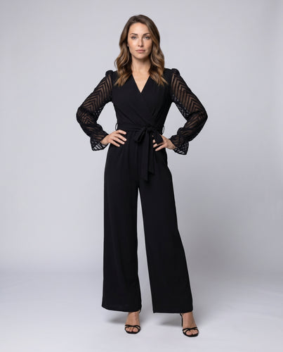 Damen eleganter Jumpsuit mit transparenten Ärmeln und tailliertem Schnitt