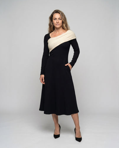 Damen Elegantes Maxikleid mit asymmetrischem Ausschnitt und langem Ärmel