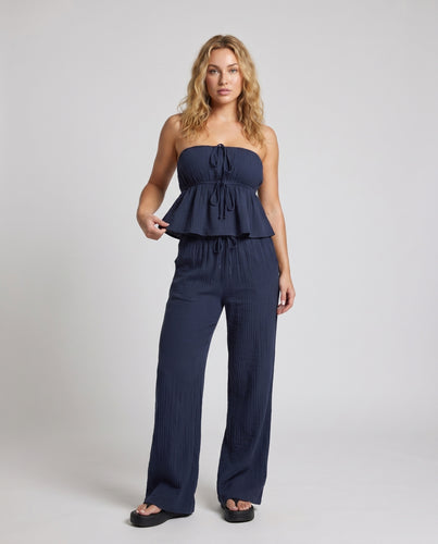 Damen Jumpsuit mit schmalen Trägern und Raffungen